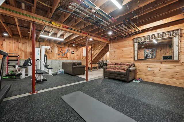 $639,000 | 70 Sugarloaf Drive, Carroll, NH 03595