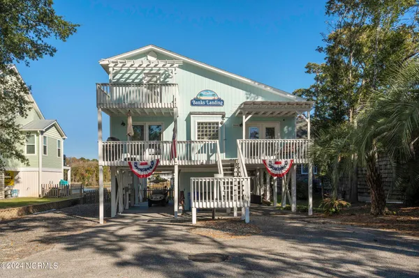 $3,500 | 3006 East Yacht Drive, Oak Island, NC 28465