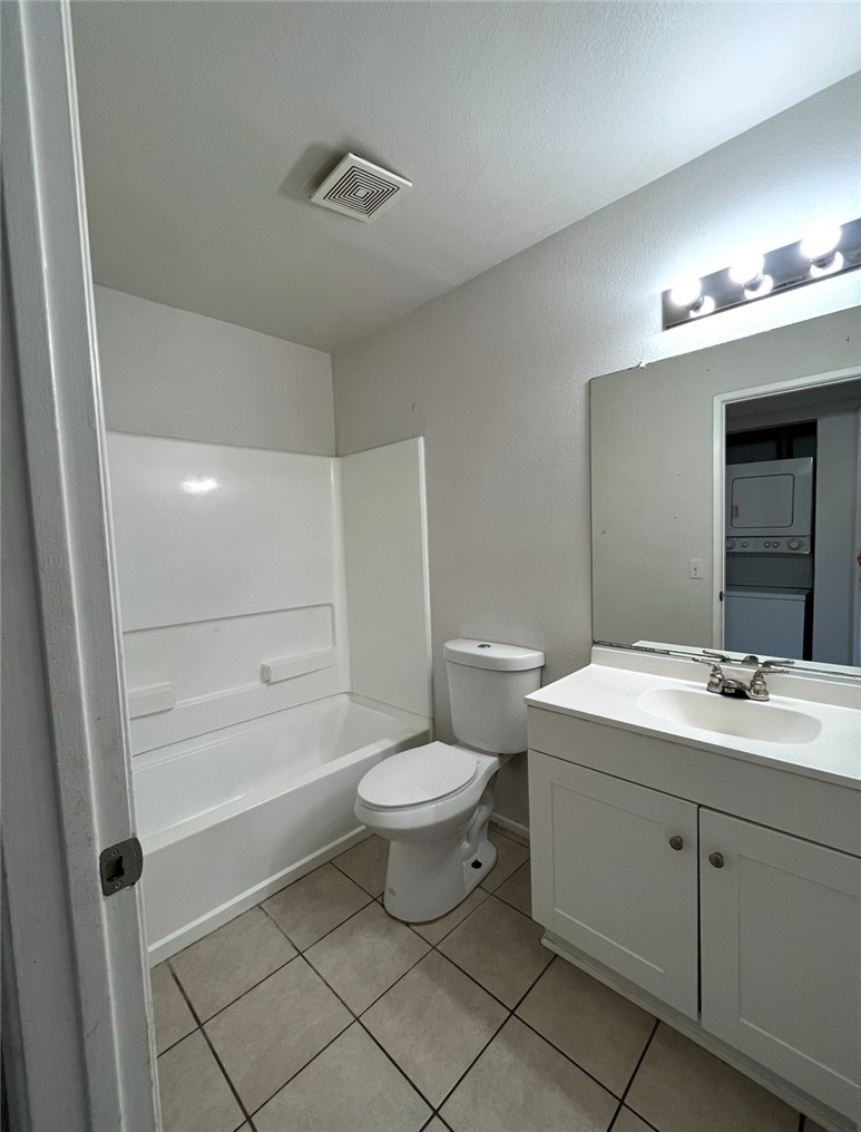 1025 North Tippecanoe, Unit 151 San Bernardino, CA 92410 - Photo 8 of 11 a bathroom with a sink a toilet and shower