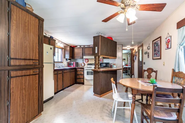 $389,900 | 18101 Minni Acres Road, Clitherall, MN 56524