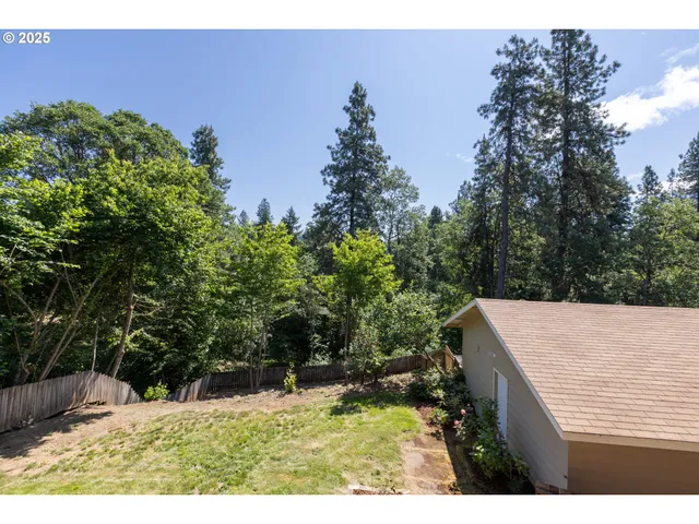 $650,000 | 1379 Tucker Road, Hood River, OR 97031