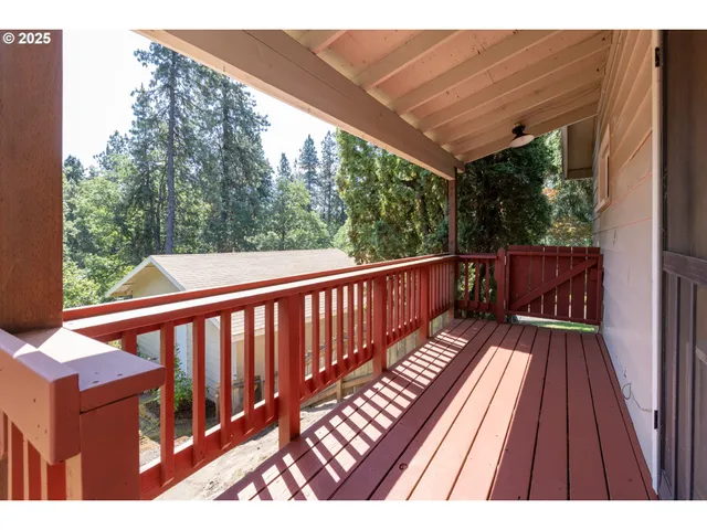 $650,000 | 1379 Tucker Road, Hood River, OR 97031