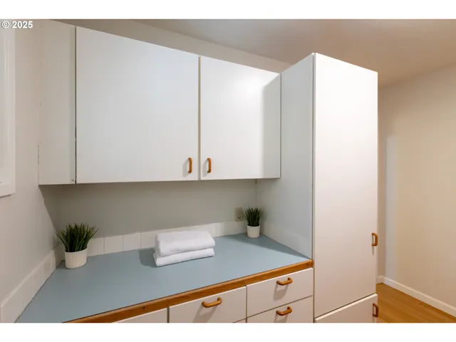 $650,000 | 1379 Tucker Road, Hood River, OR 97031