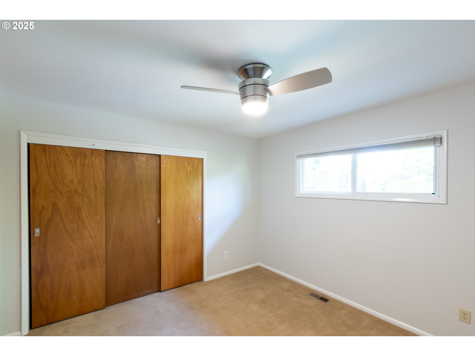 1379 Tucker Road Hood River, OR 97031 - Photo 38 of 48