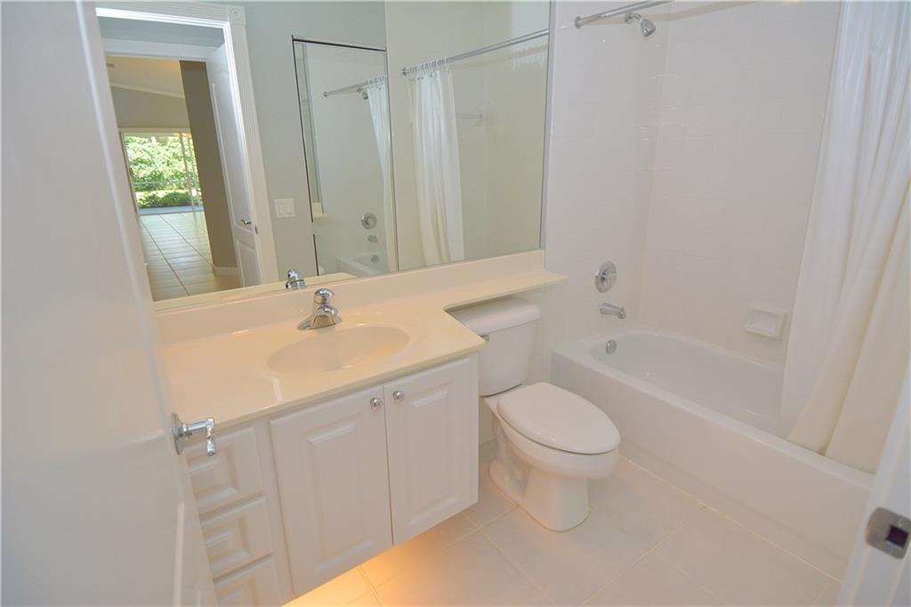 823 Southwest Balmoral Trace Stuart, FL 34997 - Photo 24 of 33 Gallery Image 24
