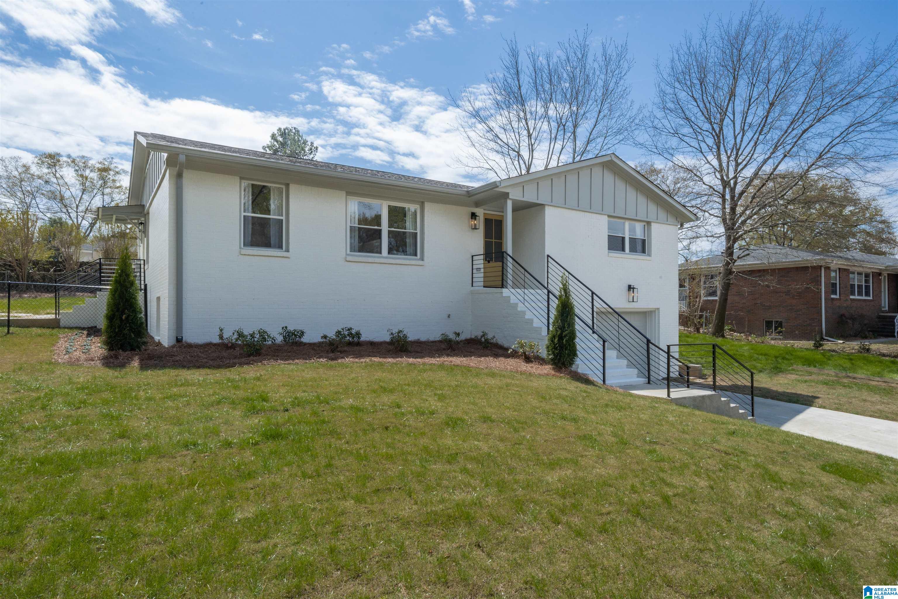 121 Ridgemoor Drive Birmingham, AL 35209 - Photo 3 of 47