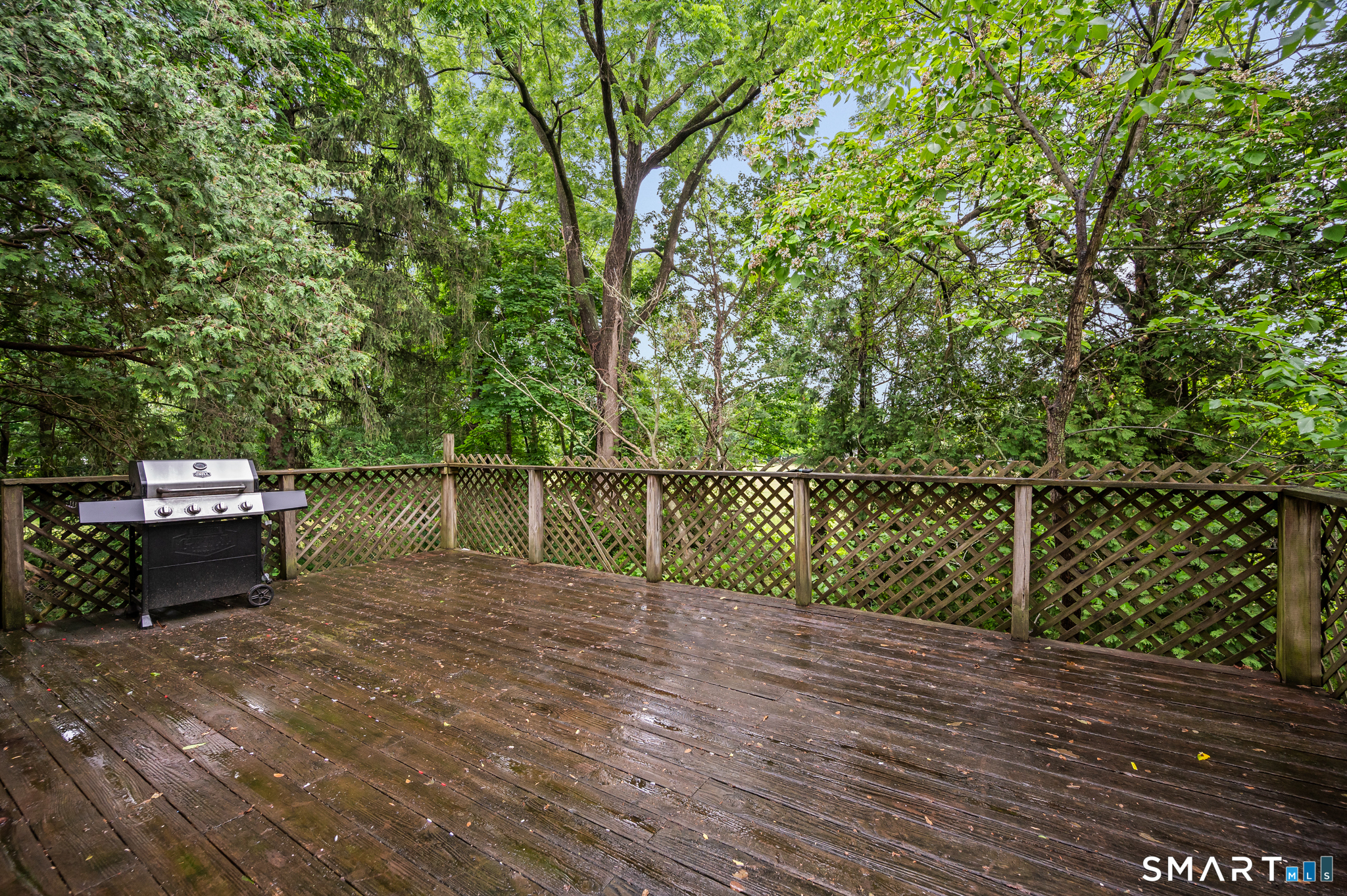 220 Murray Street Meriden, CT 06450 - Photo 24 of 28 a balcony with trees