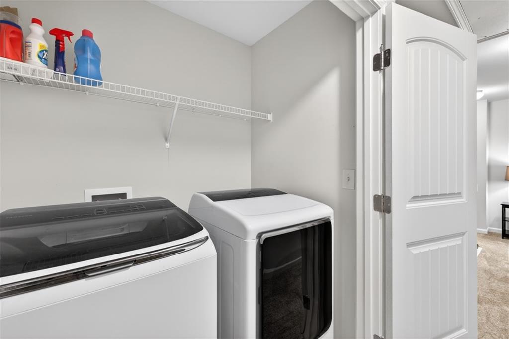 286 Turtle Creek Drive Winder, GA 30680 - Photo 34 of 39 a utility room with dryer and washer