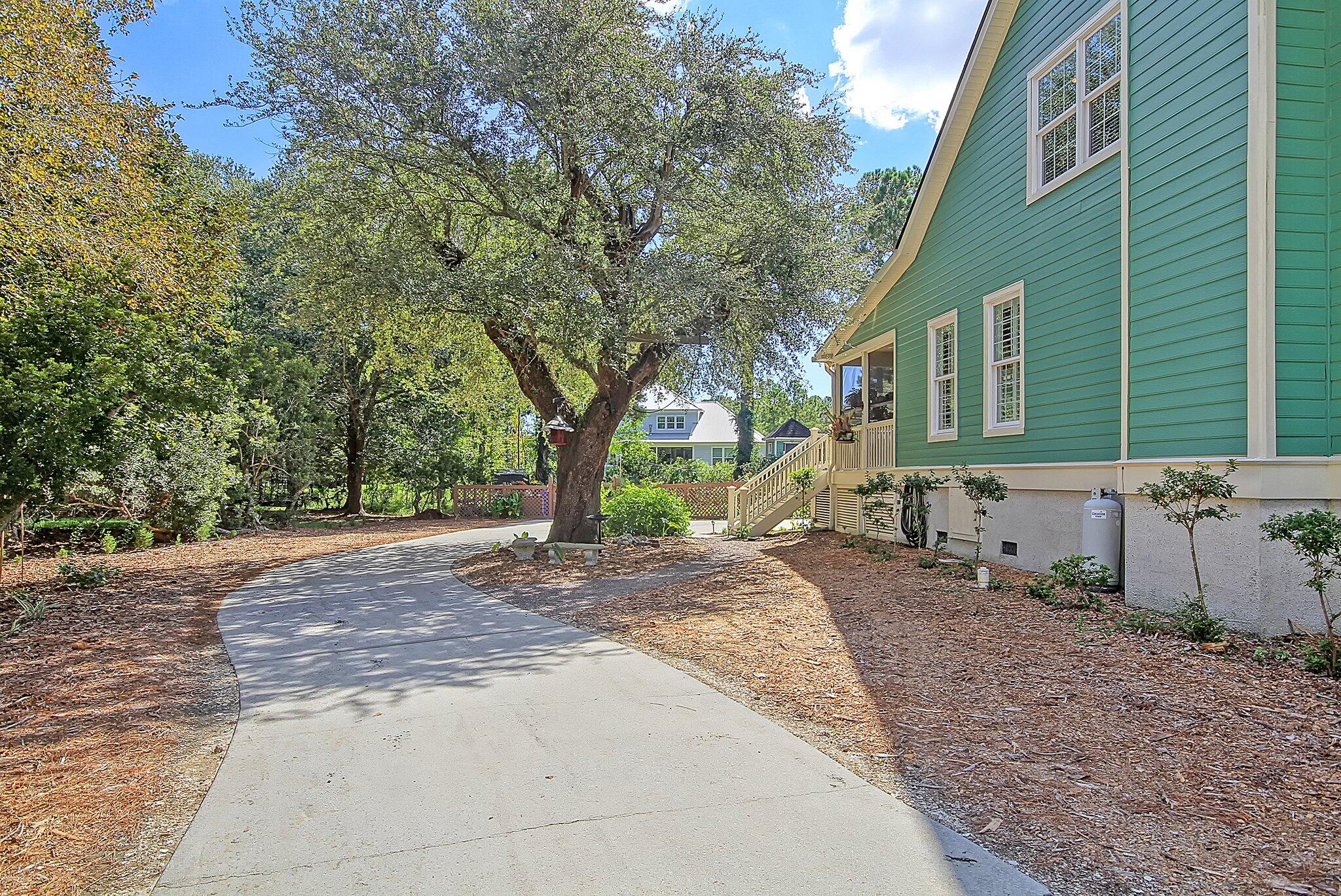 437 Commonwealth Road Mount Pleasant, SC 29466 - Photo 49 of 63 6-web-or-mls-CREM_437 Commonwealth_006