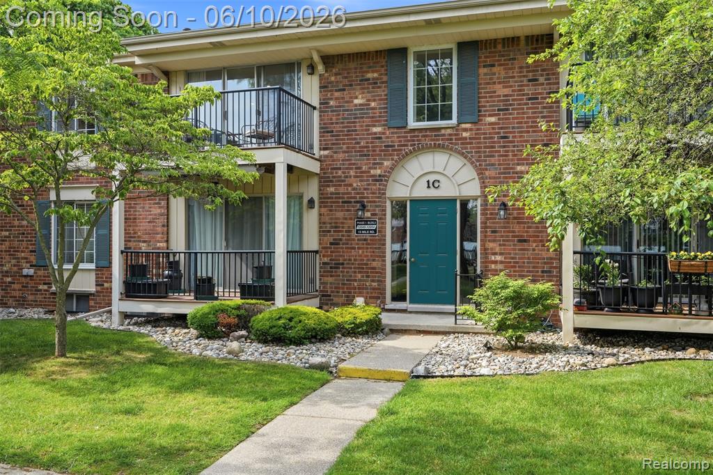 12042 15 Mile Road Sterling Heights, MI 48312 - Photo 3 of 25