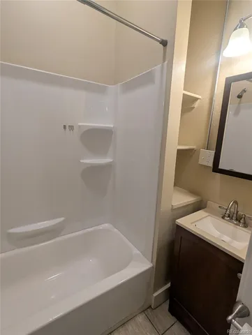 $1,275 | 2970 West Denver Place, Unit 6, Denver, CO 80211