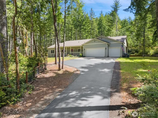 $598,000 | 300 East Hillside Drive, Belfair, WA 98528