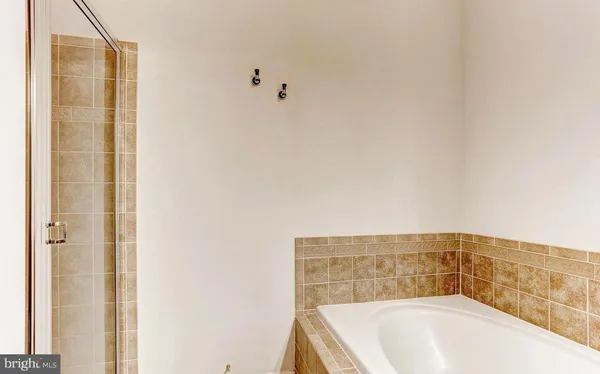 $465,000 | 7226 Maidstone Place, Unit 235, Elkridge, MD 21075