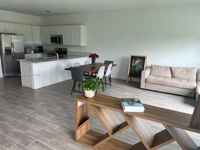 $3,350 | 4343 Hammock Grove Drive, Lake Worth, FL 33467