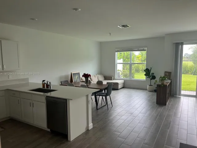 $3,350 | 4343 Hammock Grove Drive, Lake Worth, FL 33467