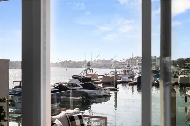 $2,150,000 | 16435 Harbour Lane, Unit 13, Huntington Beach, CA 92649