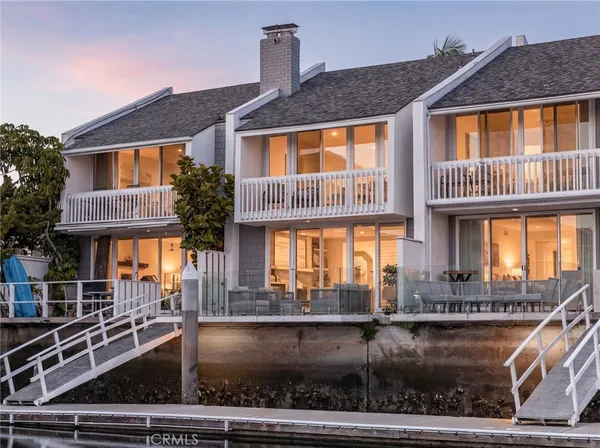 $2,150,000 | 16435 Harbour Lane, Unit 13, Huntington Beach, CA 92649