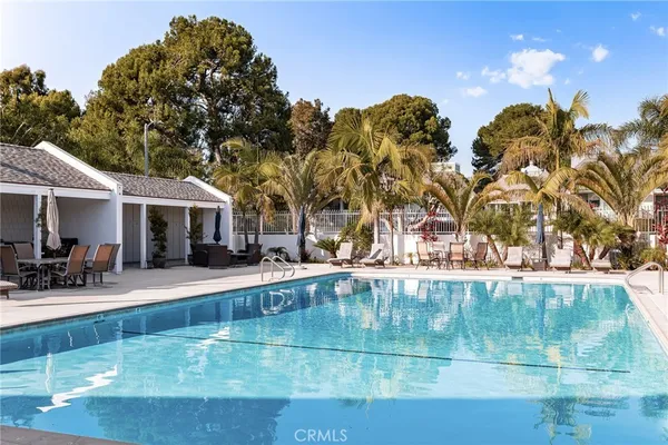 $2,150,000 | 16435 Harbour Lane, Unit 13, Huntington Beach, CA 92649