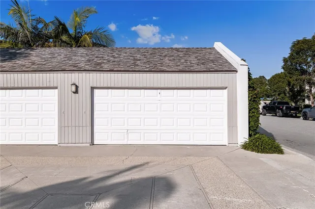 $2,150,000 | 16435 Harbour Lane, Unit 13, Huntington Beach, CA 92649