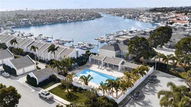 $2,150,000 | 16435 Harbour Lane, Unit 13, Huntington Beach, CA 92649
