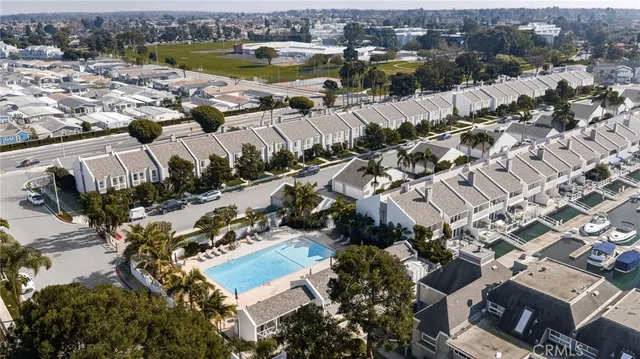 $2,150,000 | 16435 Harbour Lane, Unit 13, Huntington Beach, CA 92649