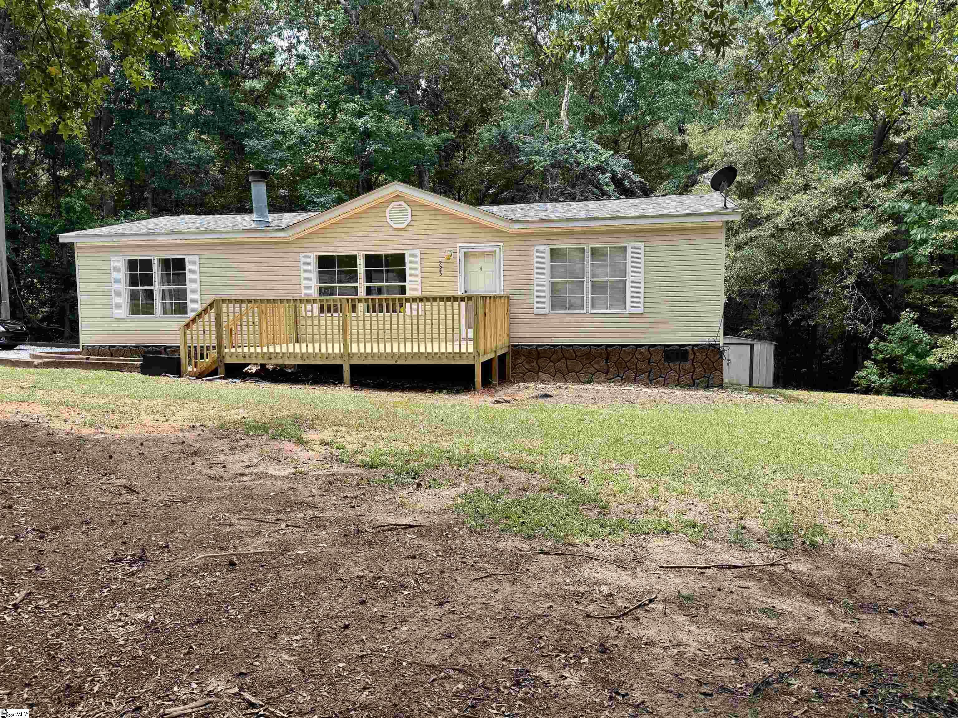 223 Stringer Road Anderson, SC 29621 - Photo 3 of 40