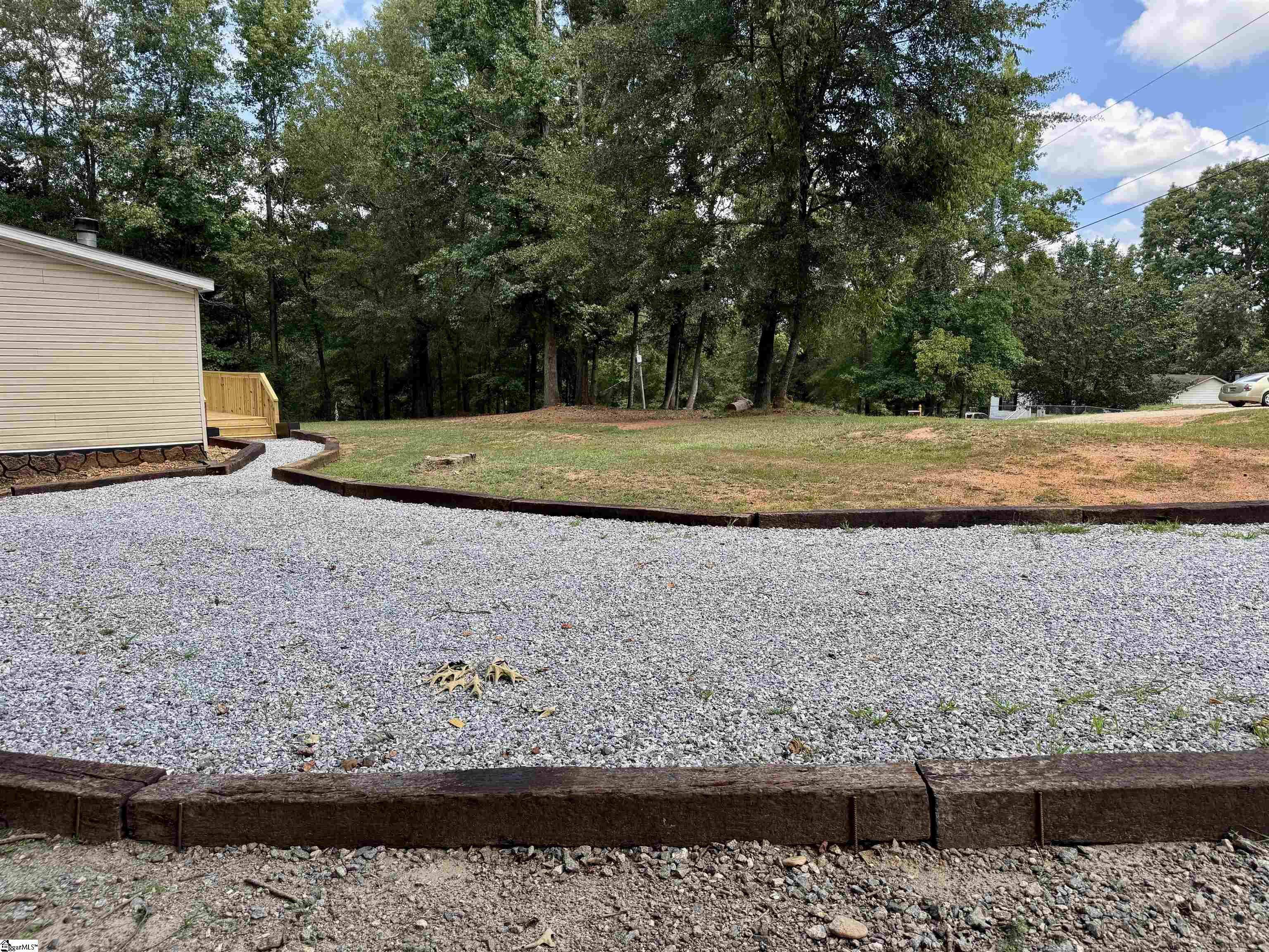 223 Stringer Road Anderson, SC 29621 - Photo 5 of 40