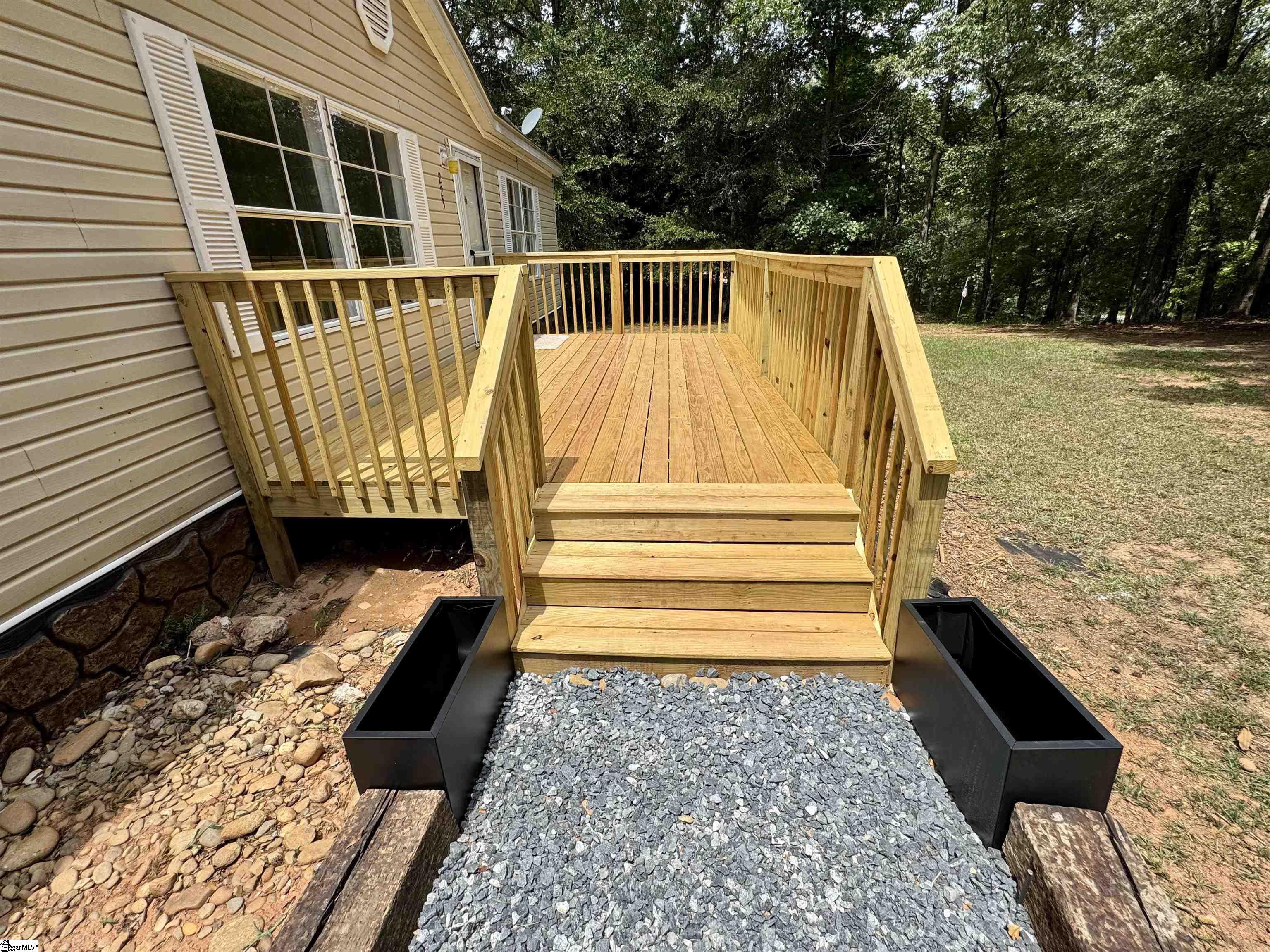 223 Stringer Road Anderson, SC 29621 - Photo 8 of 40