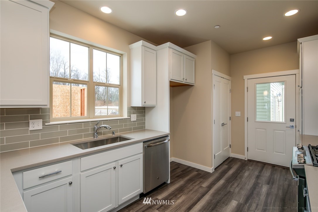 4743 Spring Brook Street Bellingham, WA 98226 - Photo 4 of 13 Gallery Image 4