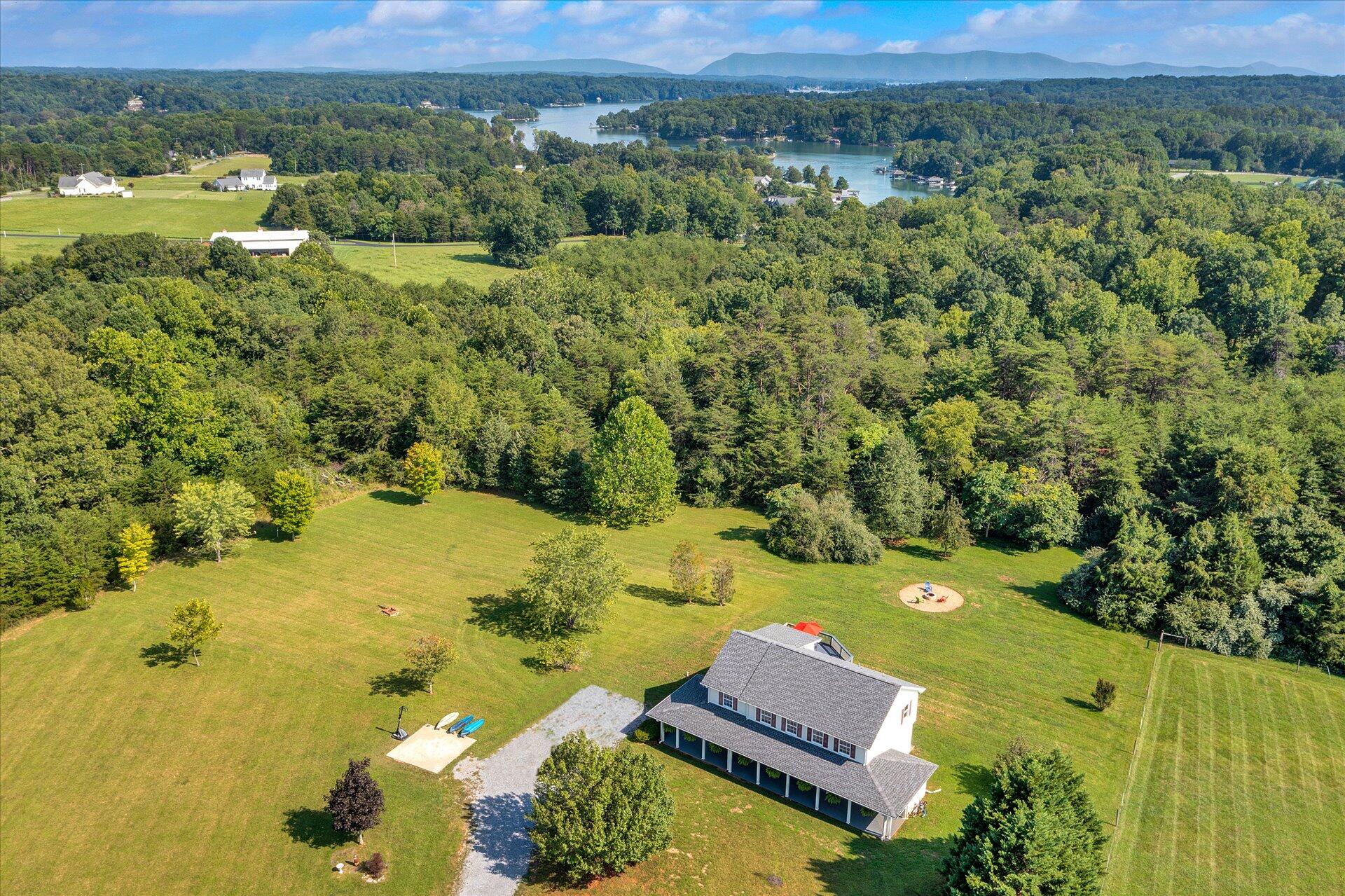 1348 Merriman Way Road Moneta, VA 24121 - Photo 2 of 47 02-DJI_0208(1)