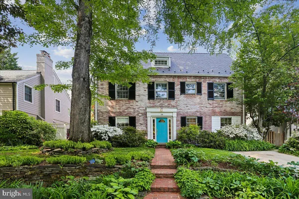 $8,000 | 139 Hesketh Street, Chevy Chase, MD 20815