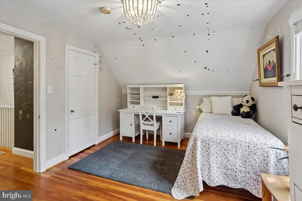 $8,000 | 139 Hesketh Street, Chevy Chase, MD 20815