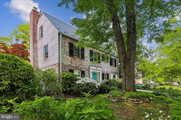 $8,000 | 139 Hesketh Street, Chevy Chase, MD 20815