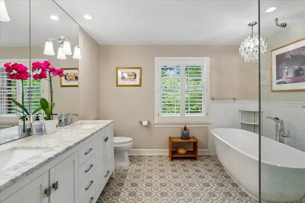 $8,000 | 139 Hesketh Street, Chevy Chase, MD 20815