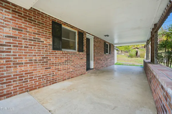 $249,999 | 4849 Sinking Creek Highway, Dungannon, VA 24245