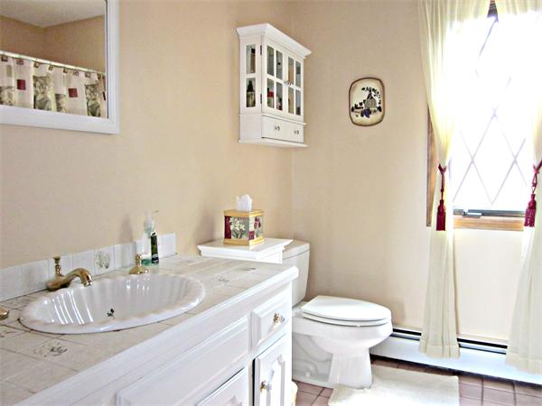 338 Maple Street Bellingham, MA 02019 - Photo 17 of 24 Gallery Image 17