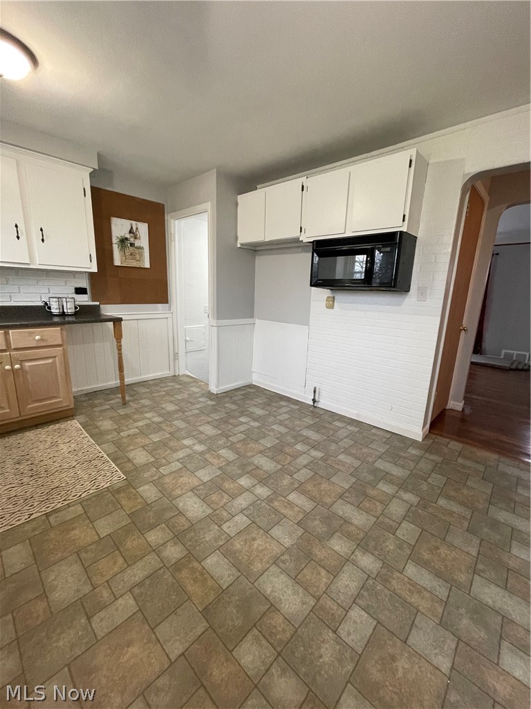 14708 Rockside Road Maple Heights, OH 44137 - Photo 6 of 28