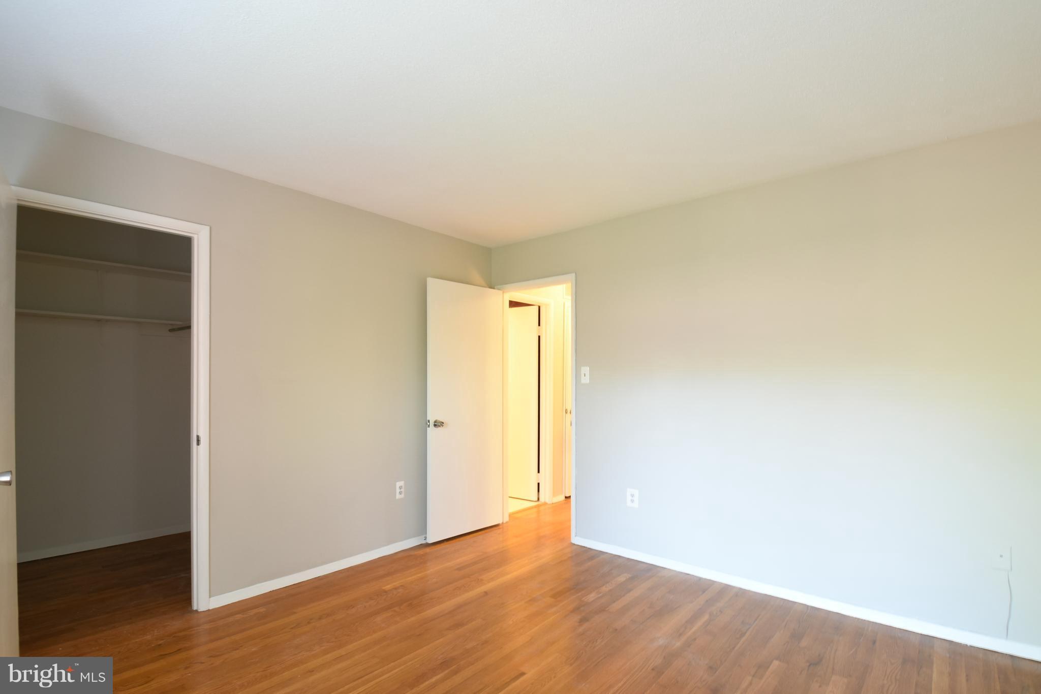 1358 Northgate Square Reston, VA 20190 - Photo 12 of 17 Master bedroom