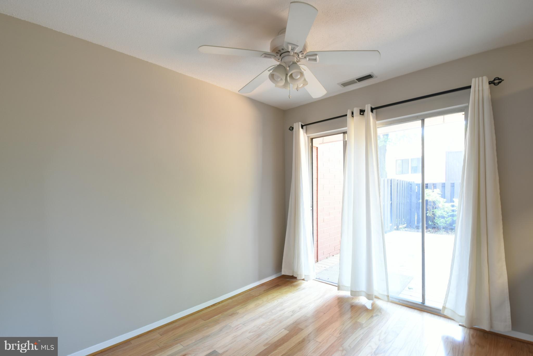 1358 Northgate Square Reston, VA 20190 - Photo 10 of 17 Dining Area