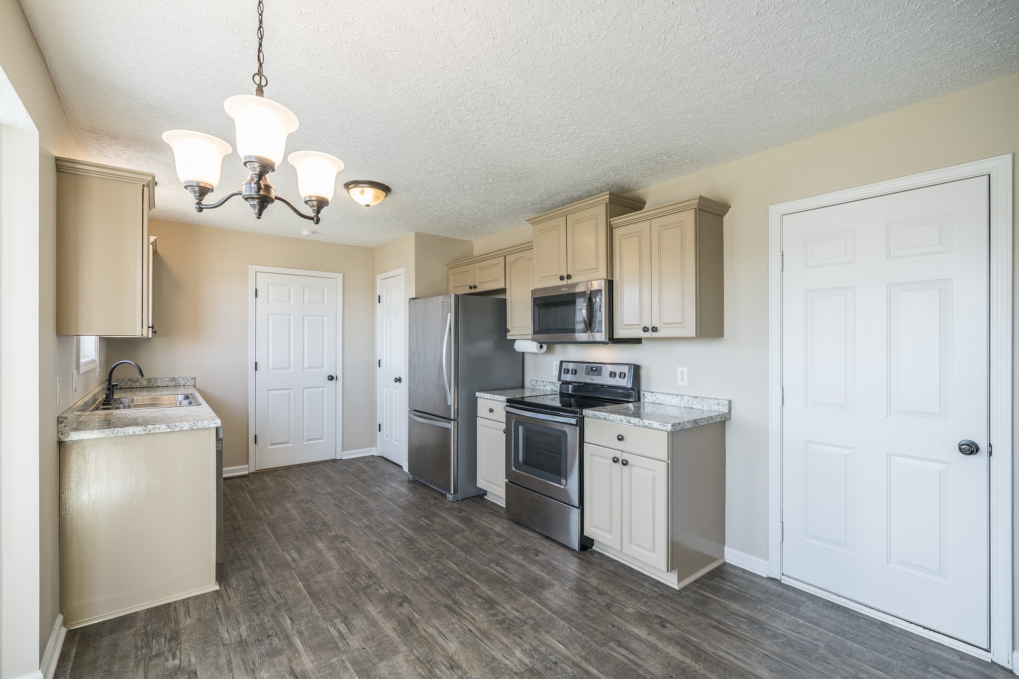 470 Berry Circle Springfield, TN 37172 - Photo 7 of 32 Gallery Image 7