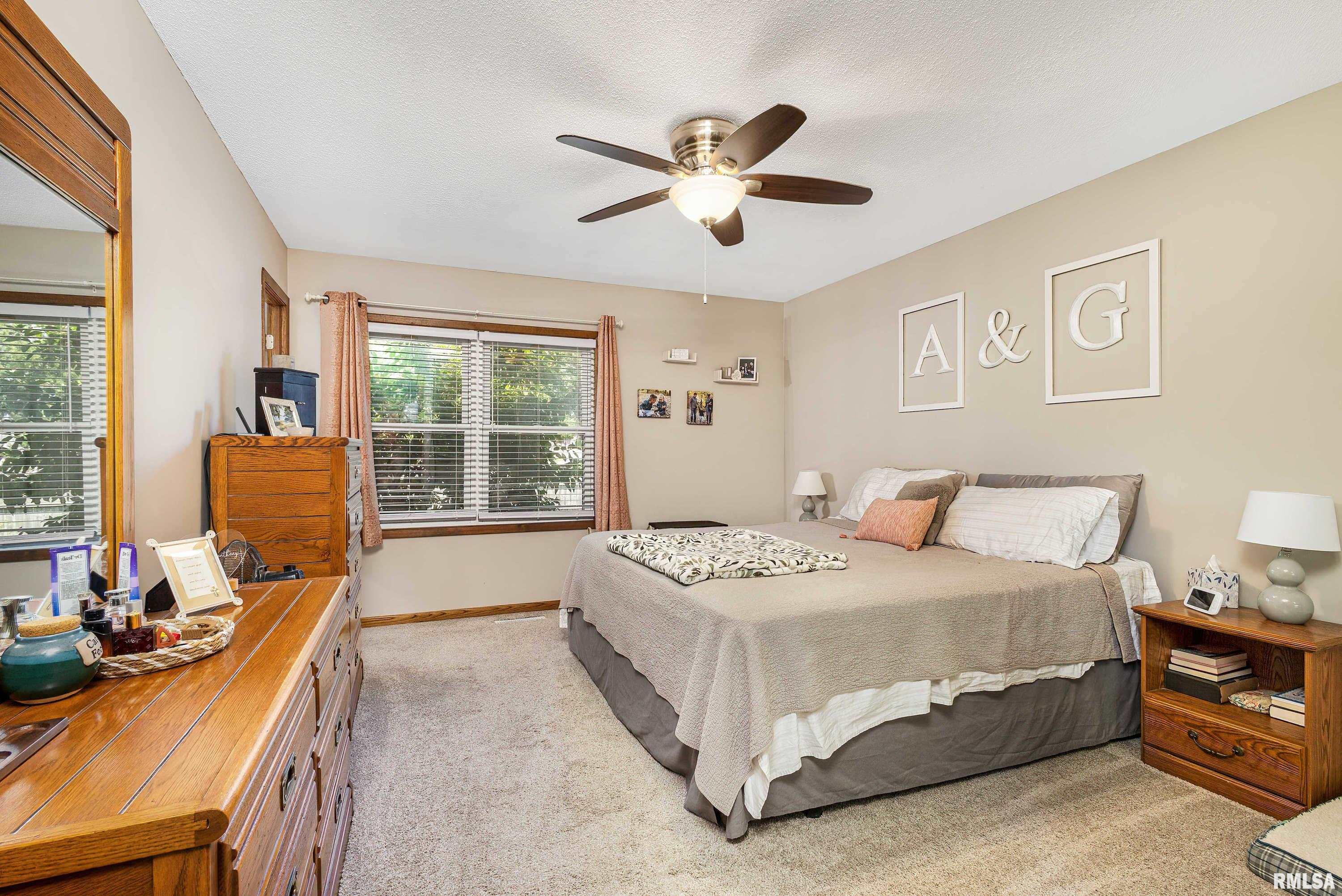 5518 Oakbrook Road Davenport, IA 52806 - Photo 18 of 35 Gallery Image 18