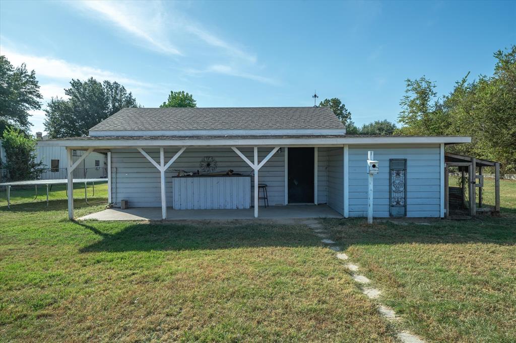 204 Southridge Road Edgewood, TX 75117 - Photo 29 of 36