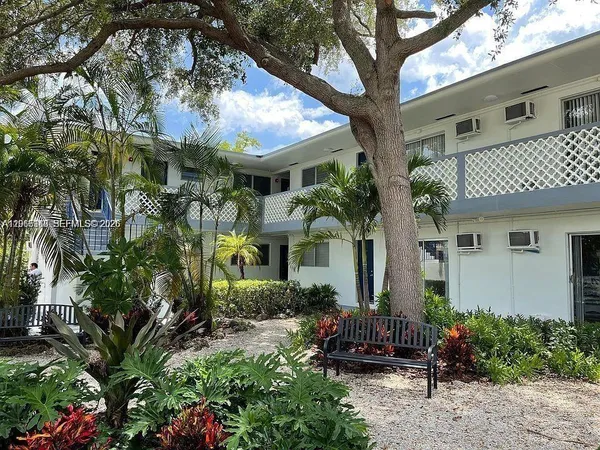 $1,550 | 13025 Emerald Drive, Unit 259, North Miami, FL 33181
