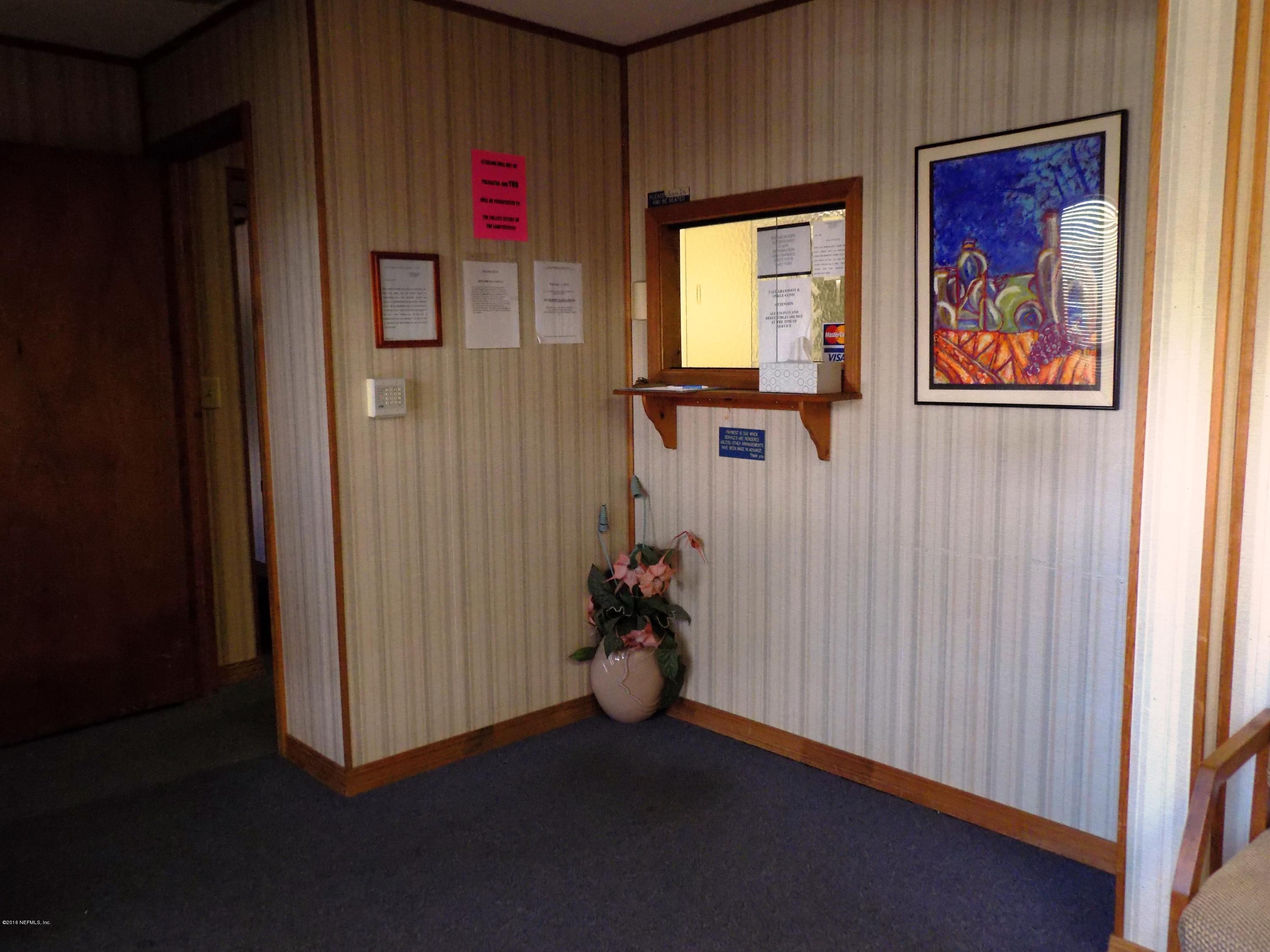 6314-6320 Merrill Road Jacksonville, FL 32277 - Photo 13 of 28 DSCN0670