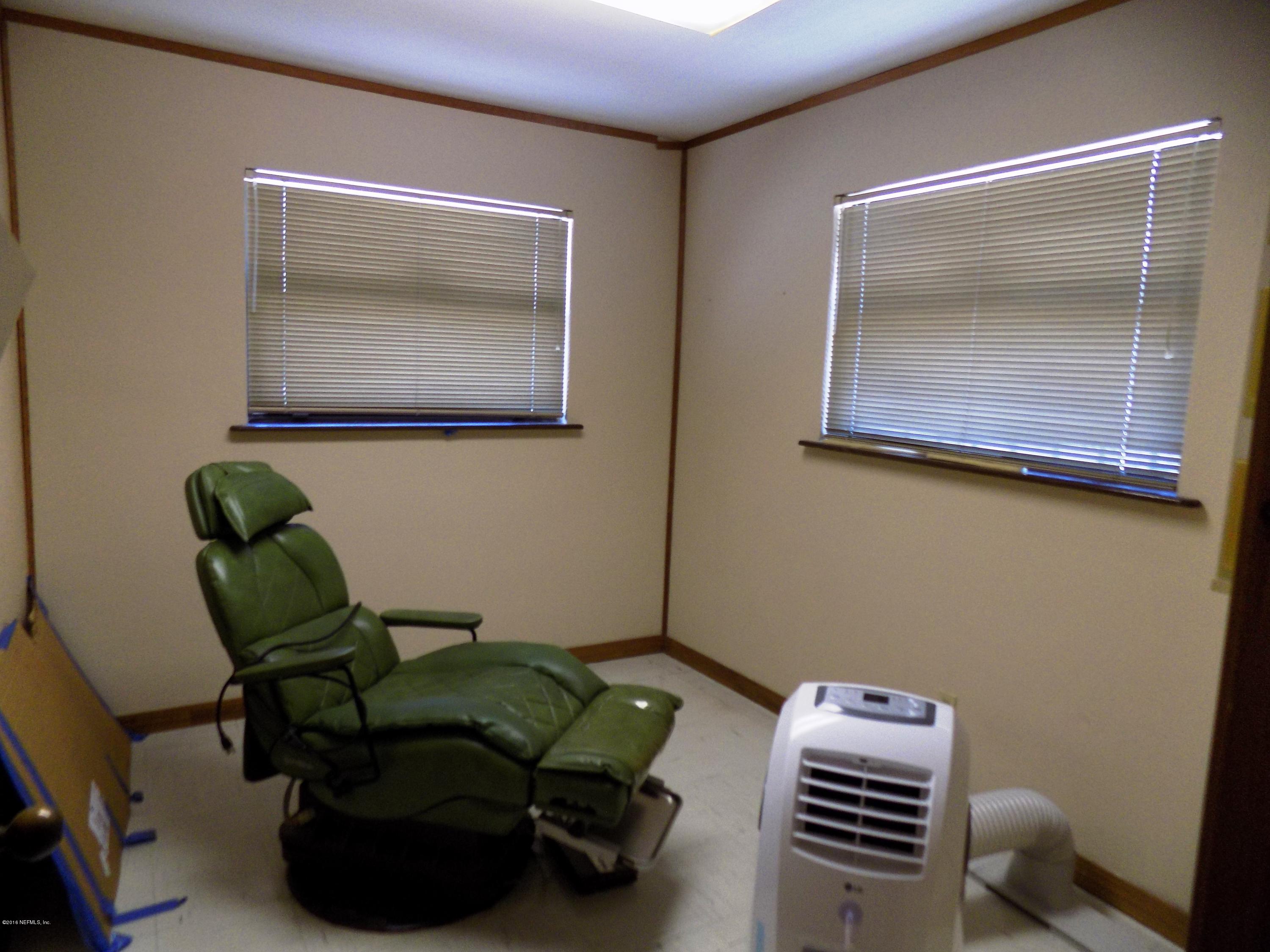 6314-6320 Merrill Road Jacksonville, FL 32277 - Photo 18 of 28 DSCN0649