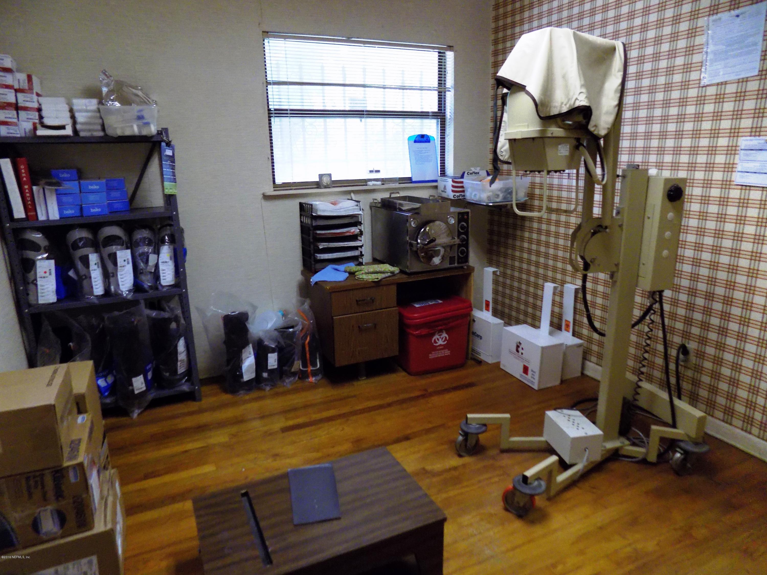 6314-6320 Merrill Road Jacksonville, FL 32277 - Photo 19 of 28 DSCN0657