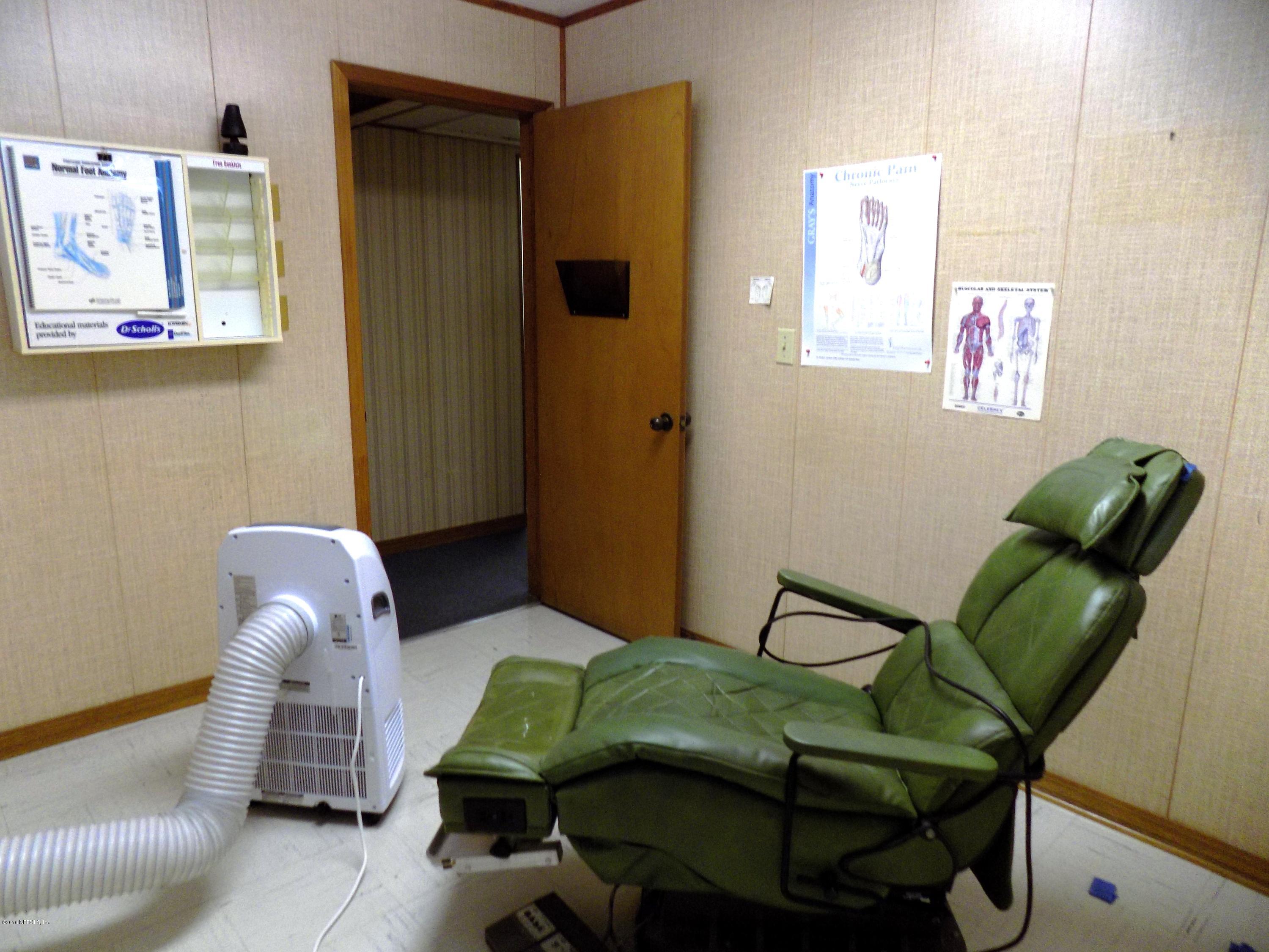 6314-6320 Merrill Road Jacksonville, FL 32277 - Photo 21 of 28 DSCN0660