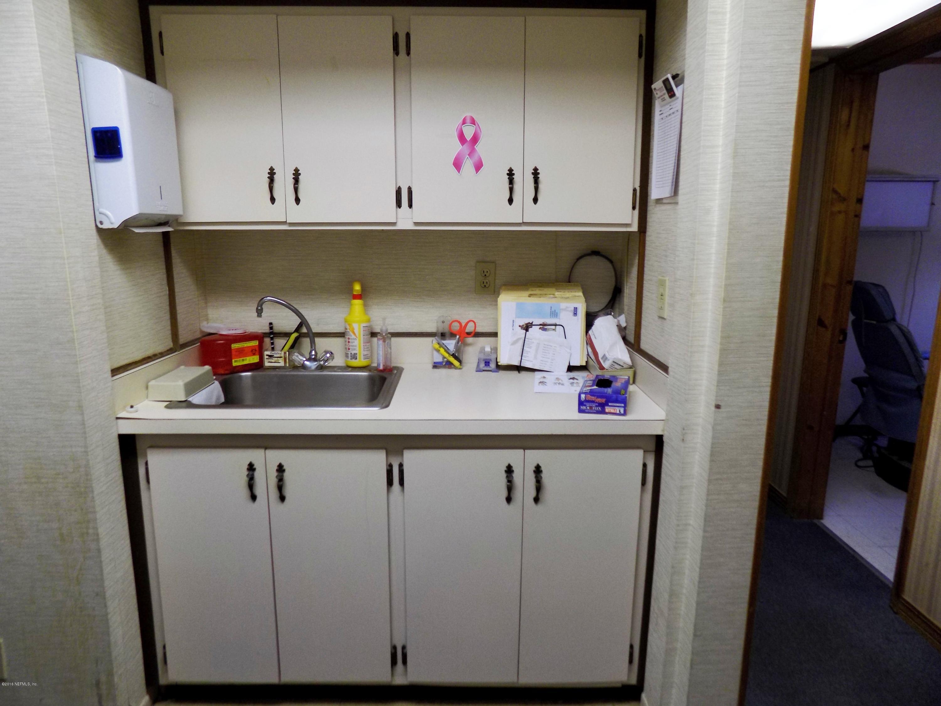 6314-6320 Merrill Road Jacksonville, FL 32277 - Photo 23 of 28 DSCN0662