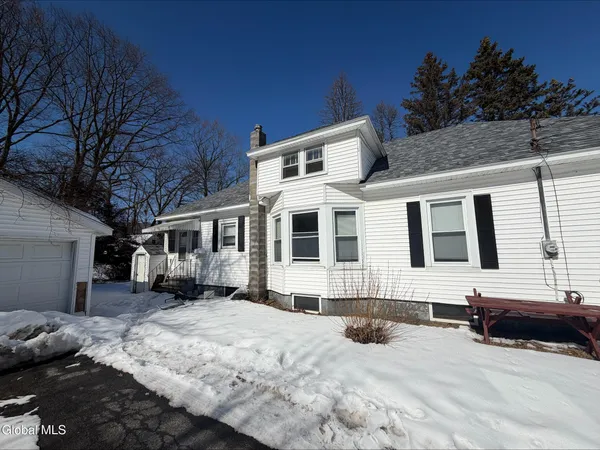 $2,500 | 5 Mockingbird Hill, Colonie, NY 12110