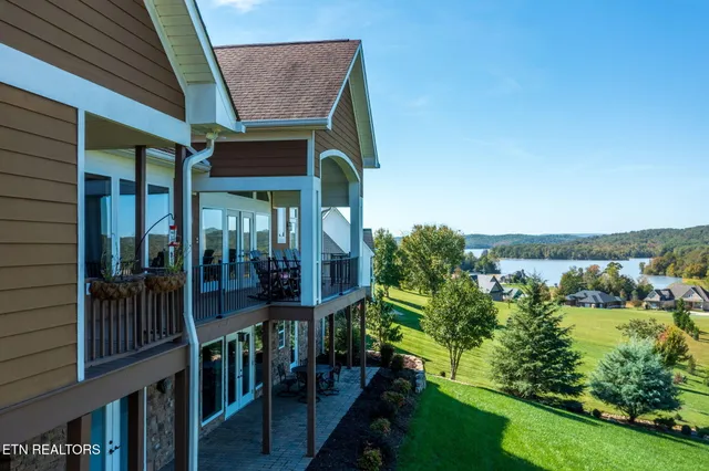 $1,300,000 | 216 Majestic View Drive, Rockwood, TN 37854